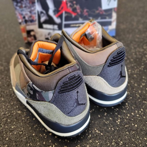 Nike Air Jordan 3 Retro SE Patchwork Camo Sneakers DO1830-200 Size 11.5 Mens - Picture 4 of 8